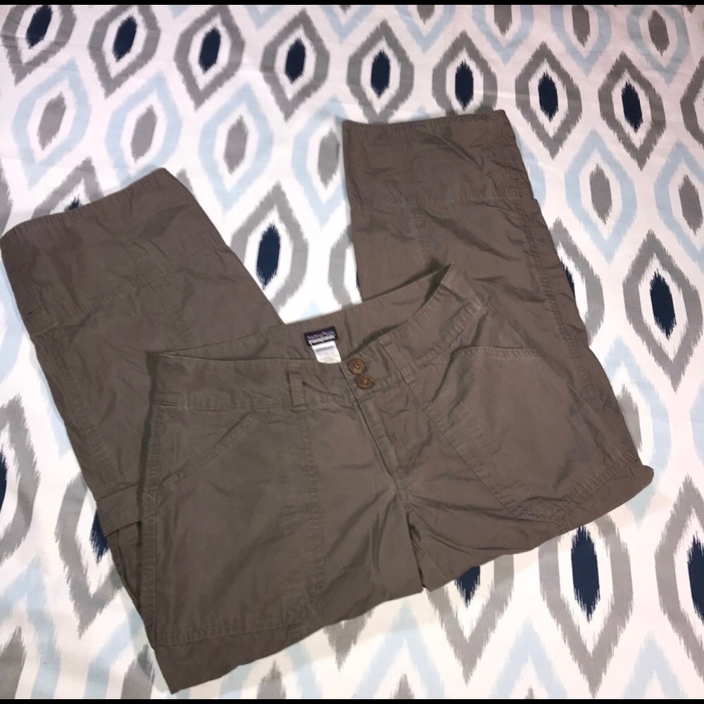 Patagonia lightweight brown cargo pants